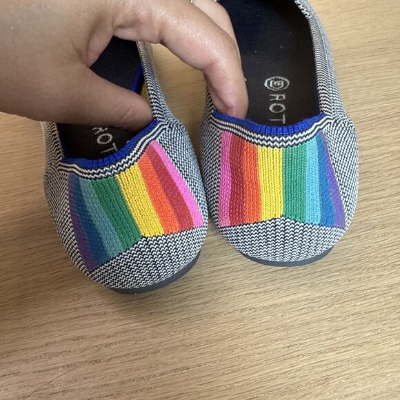 ROTHY’S Ballet Flats Size 9.5 Gray Shale Cherry Ribbon Heel Stripe RETIRED - Picture 4 of 7